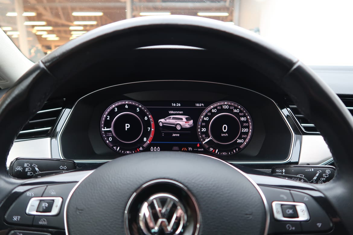 Volkswagen Passat 2018 - miniatyr 6