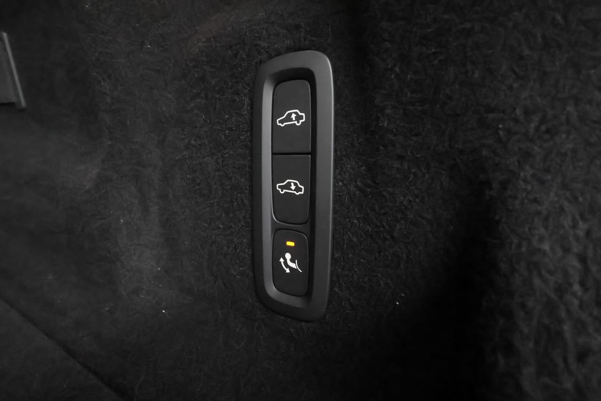 Volvo XC60 2020 - miniatyr 23