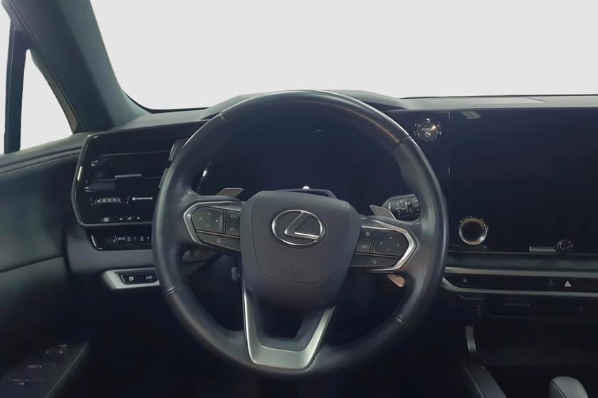 Bild 2 av Lexus RX 450h+ RX450H+ EXECUTIVE TEKNIK PANORAMA |VHJUL|