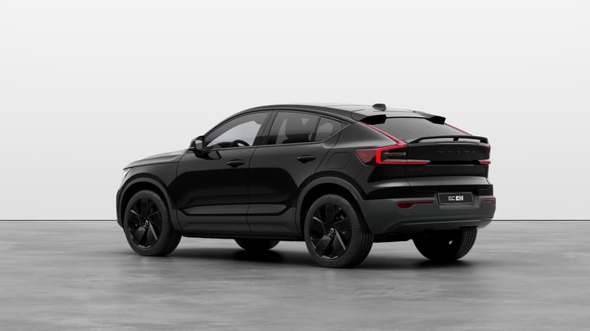Bilde 4 av Volvo EC40 Twin Motor Performance AWD/Black Edition/Ultra/H&K/Krok/360/Pano/20"/Pixel