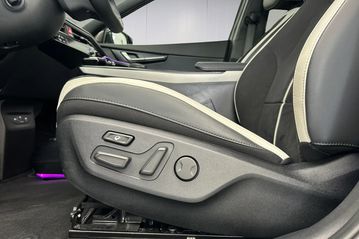 picture of a car