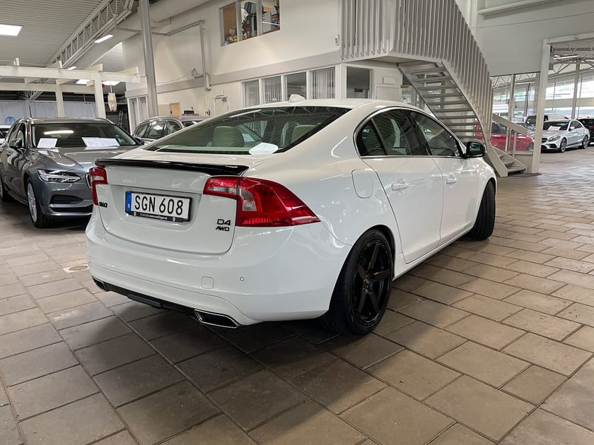 Bild 3 av Volvo S60 D4 AWD 190hk Aut Summum BE PRO SE.SPEC
