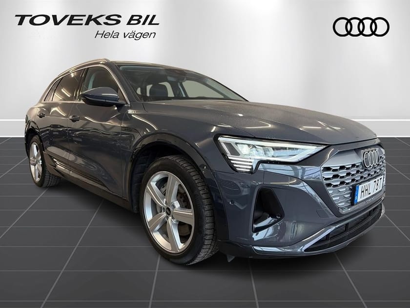 Bild 4 av Audi Q8 50 e-tron quattro 250,00 KW 250