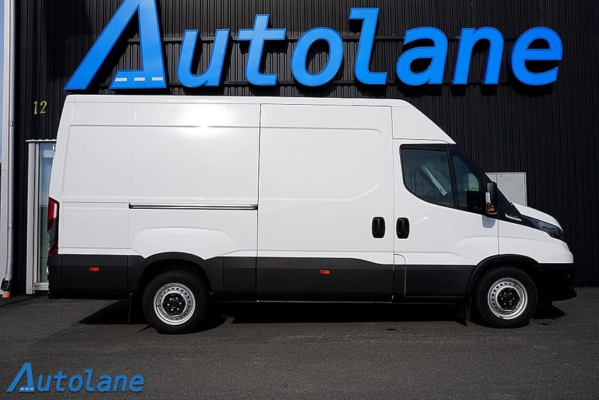 Bild 5 av Iveco Daily 35-140 Van 2.3 JTD Hi-Matic, 3-sits, MOMS, Webasto 136hk