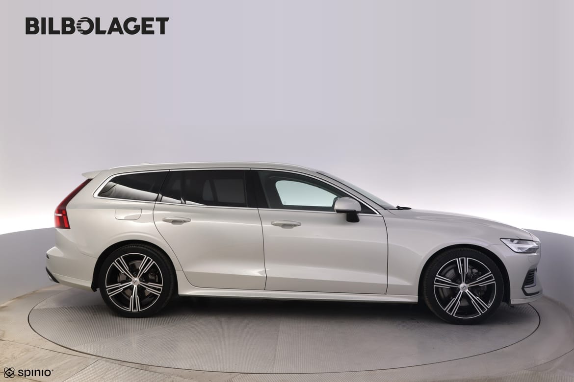 Volvo V60 2021 - miniatyr 2