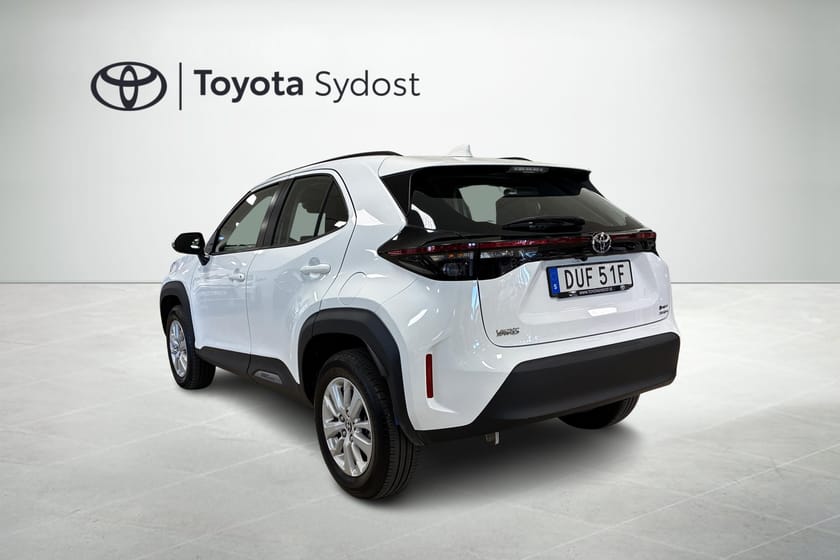 Bild 2 av Toyota Yaris Cross Hybrid 115 AWD-i Automat, Rattvärme, Backkamera, Adaptiv farthållare