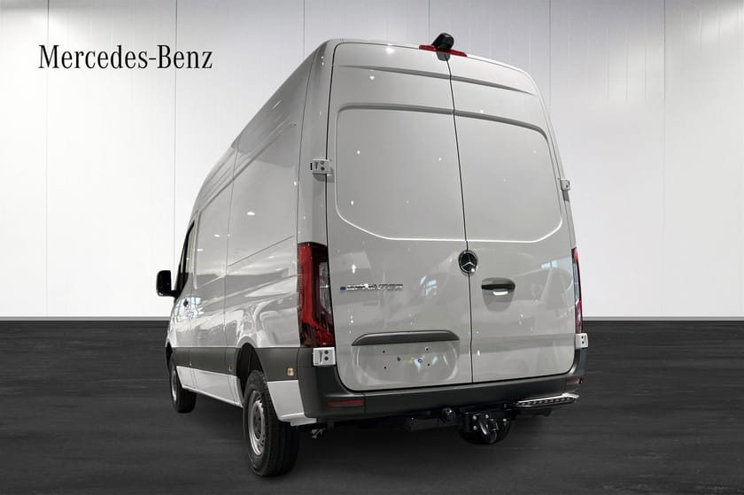 Bild 4 av Mercedes-Benz eSprinter 320 81 kWh SKÅP E A2 PRO OMG LEVERANS