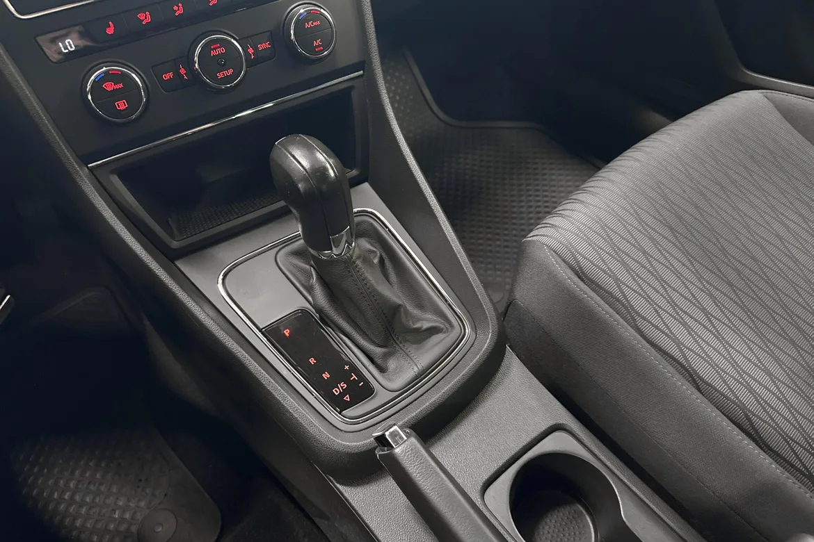 picture of a car