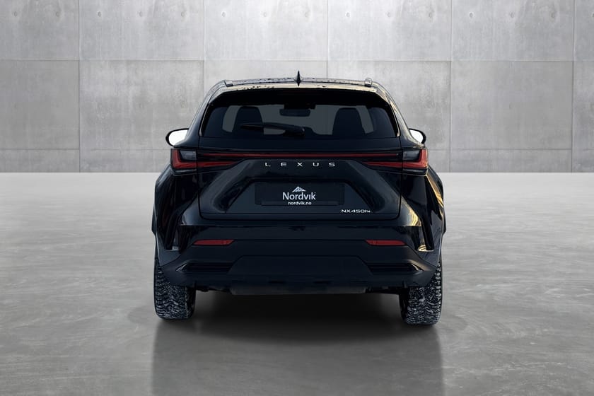 Bilde 5 av Lexus NX 450h+ Executive Tech / Firehjulstrekk / Skinn