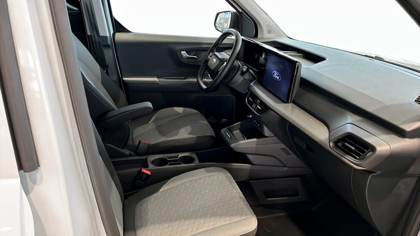 Bild 3 av Ford E-Transit Courier LIMITED | 136HK | FWD | DEMO