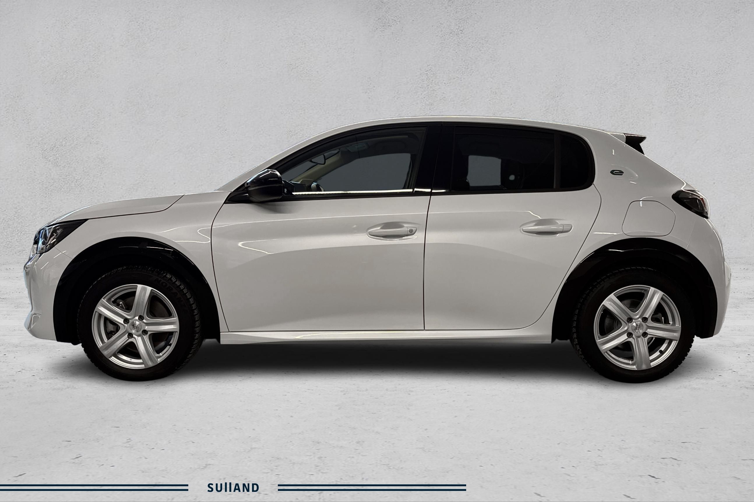 Thumnail bilde 1 av Peugeot e-208