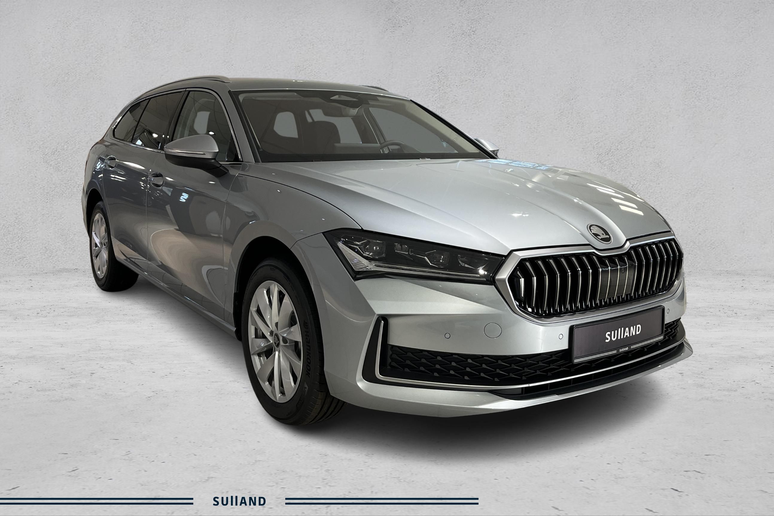 Thumnail bilde 2 av Škoda Superb Stasjonsvogn