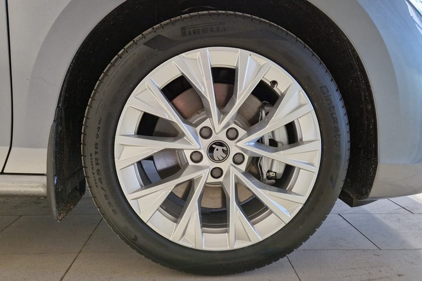Bild 5 av Škoda Superb iV Combi SELECTION 1,5 TSI 204 HK 6 VXL DSG