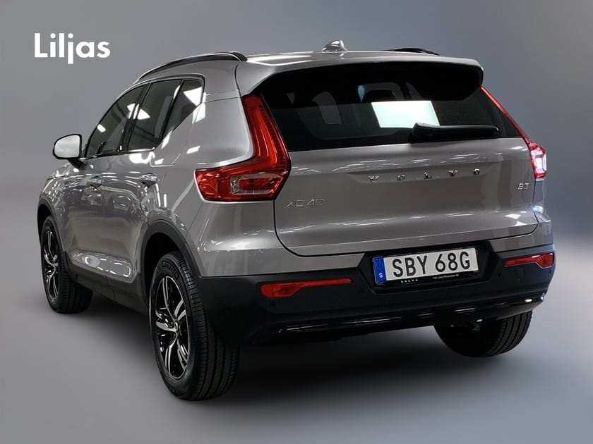 Bild 3 av Volvo XC40 B3 FWD Bensin Plus Dark