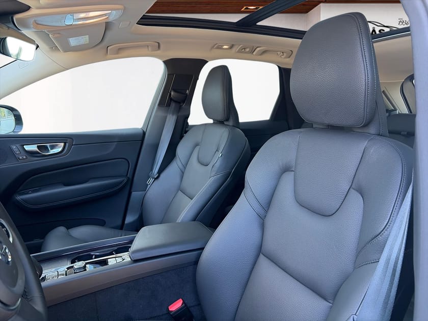 Bild 2 av Volvo XC60 T6 Plus Dark Edition