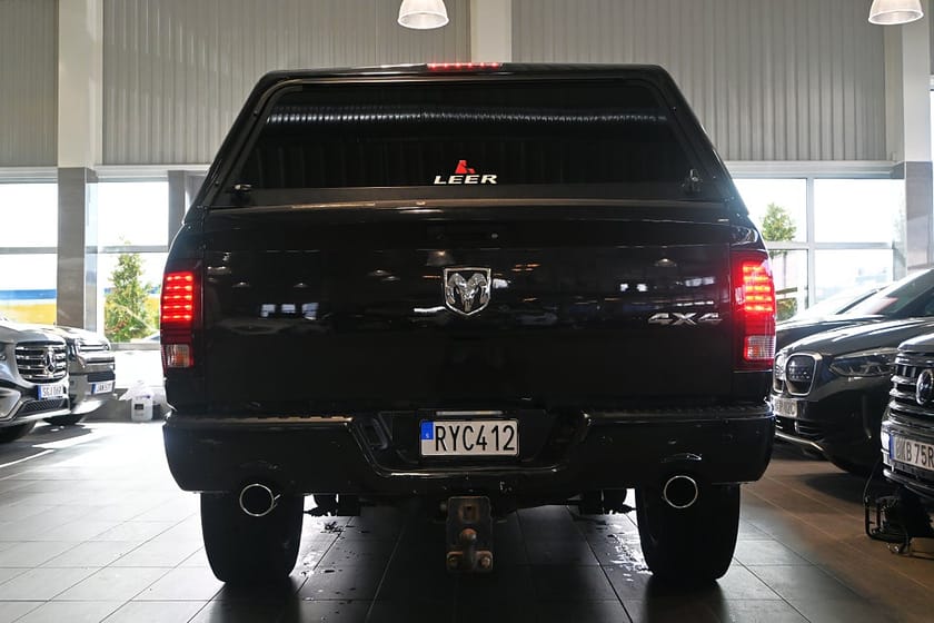 Bild 4 av RAM 1500 Crew Cab 5.7 V8 HEMI Sport Kåpa 6380MIL