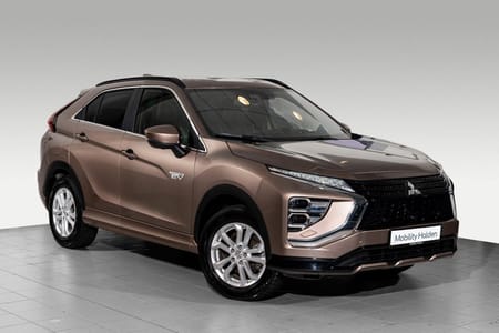 Mitsubishi Eclipse Cross PHEV Hengerfeste/Skinn/Carplay/S.hefte/R.kam