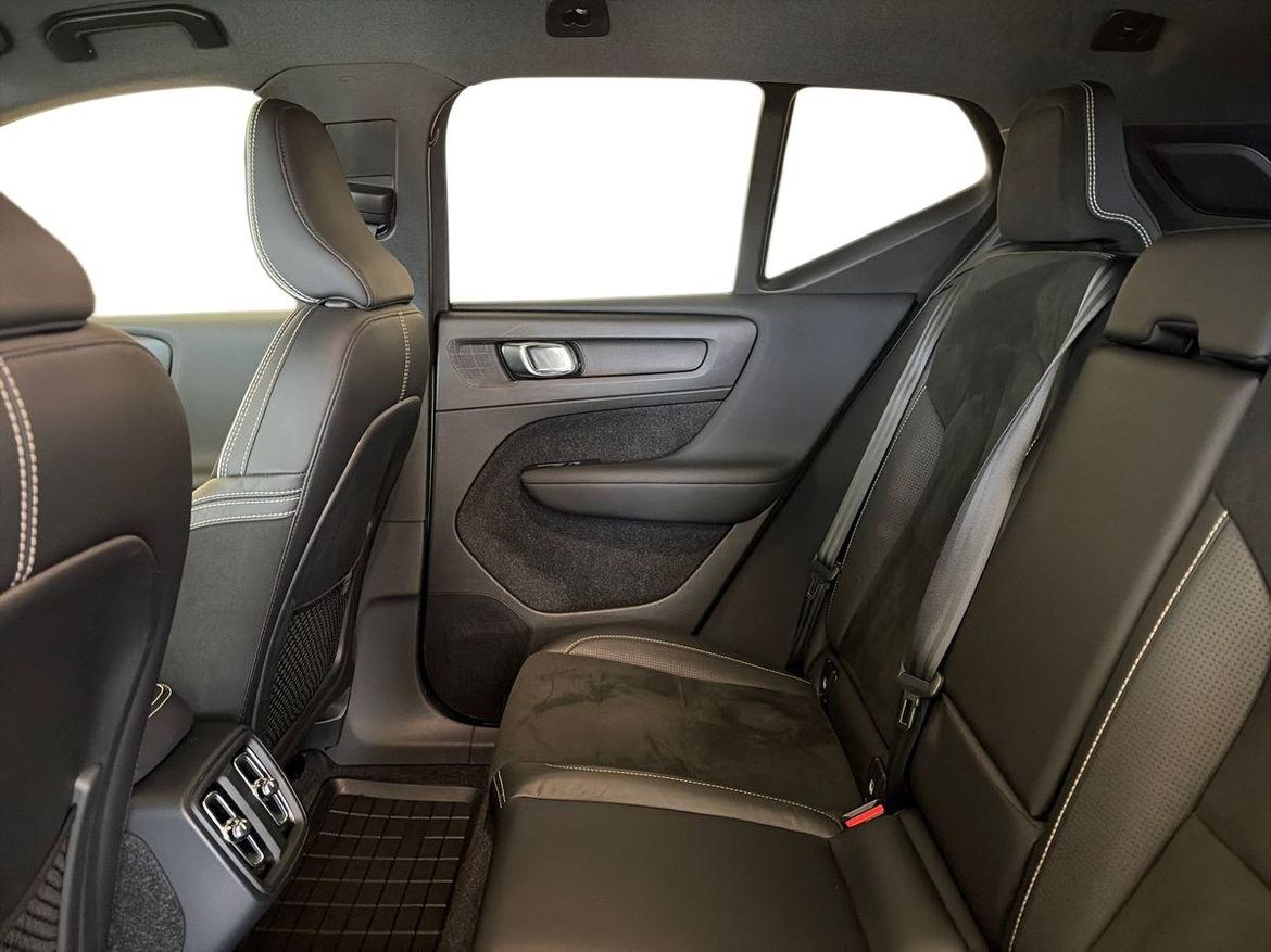 Volvo XC40 2018 - miniatyr 11