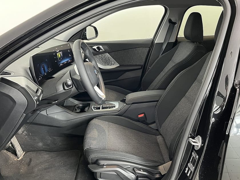 Bild 5 av BMW 120 4,95 ränta M Sport ParkAssist Rattvärme Auto Backkamera
