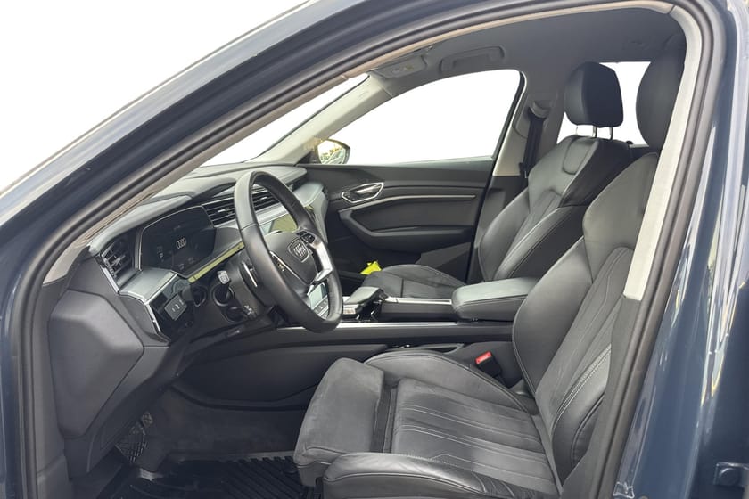 Bilde 5 av Audi Q8 50 e-tron quattro advanced