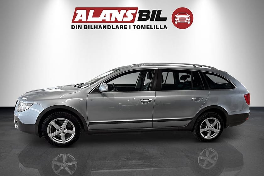 Bild 3 av Škoda Superb Kombi Skoda 2.0 TDI 4x4 Elegance Euro 5  0% RÄNTA