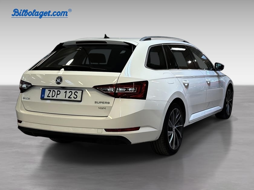 Bild 4 av Škoda Superb Kombi 2.0 TDI 4x4 DSG 190hk L&K