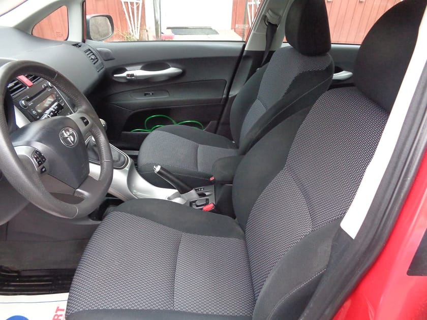 Bild 5 av Toyota Auris 5D FULLSERVAD/FÖRBR 0.45 L PER MIL/FINANS/INBYTE/6-VXL