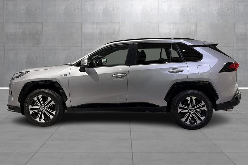 Bilde 2 av Toyota RAV4 Plug-in Hybrid Active Tech Facelift, sensor, navi, cruise