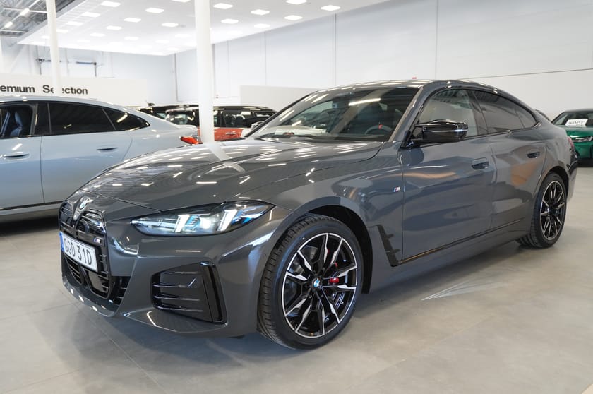 Bild 3 av BMW i4 M60 xDrive Gran Coupé M Sport Fully Charged Ed Drag DA Pro H K