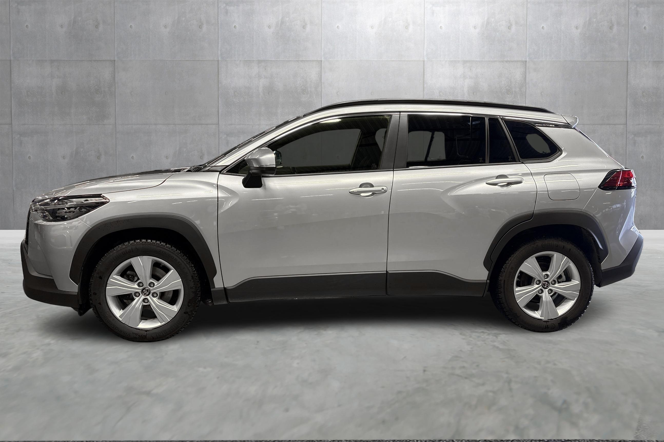 Thumnail bilde 1 av Toyota Corolla Cross Hybrid AWD-i