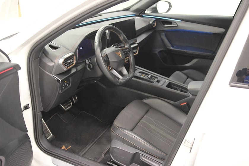 Bild 2 av CUPRA Formentor VZ e-Hybrid Plug in 245HK
