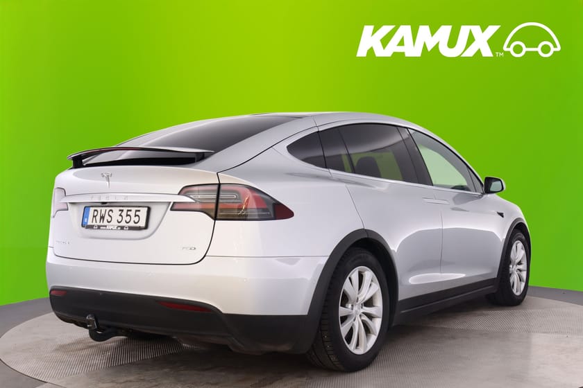 Bild 4 av Tesla Model X 75D AWD 6-Sits AP Premium Drag Kolfiber Luftfjäd Vitt läder