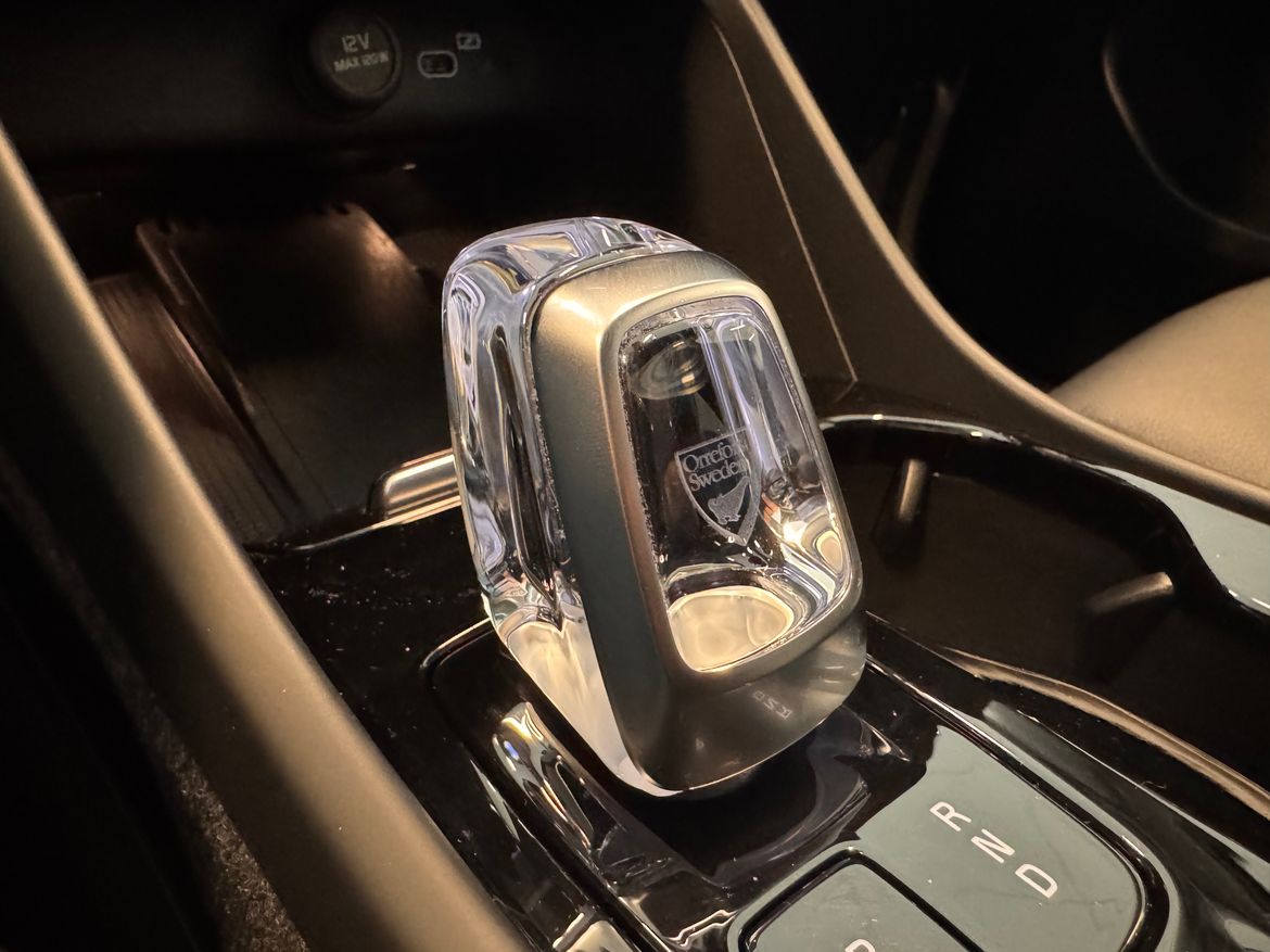 Volvo XC40 2024 - miniatyr 8