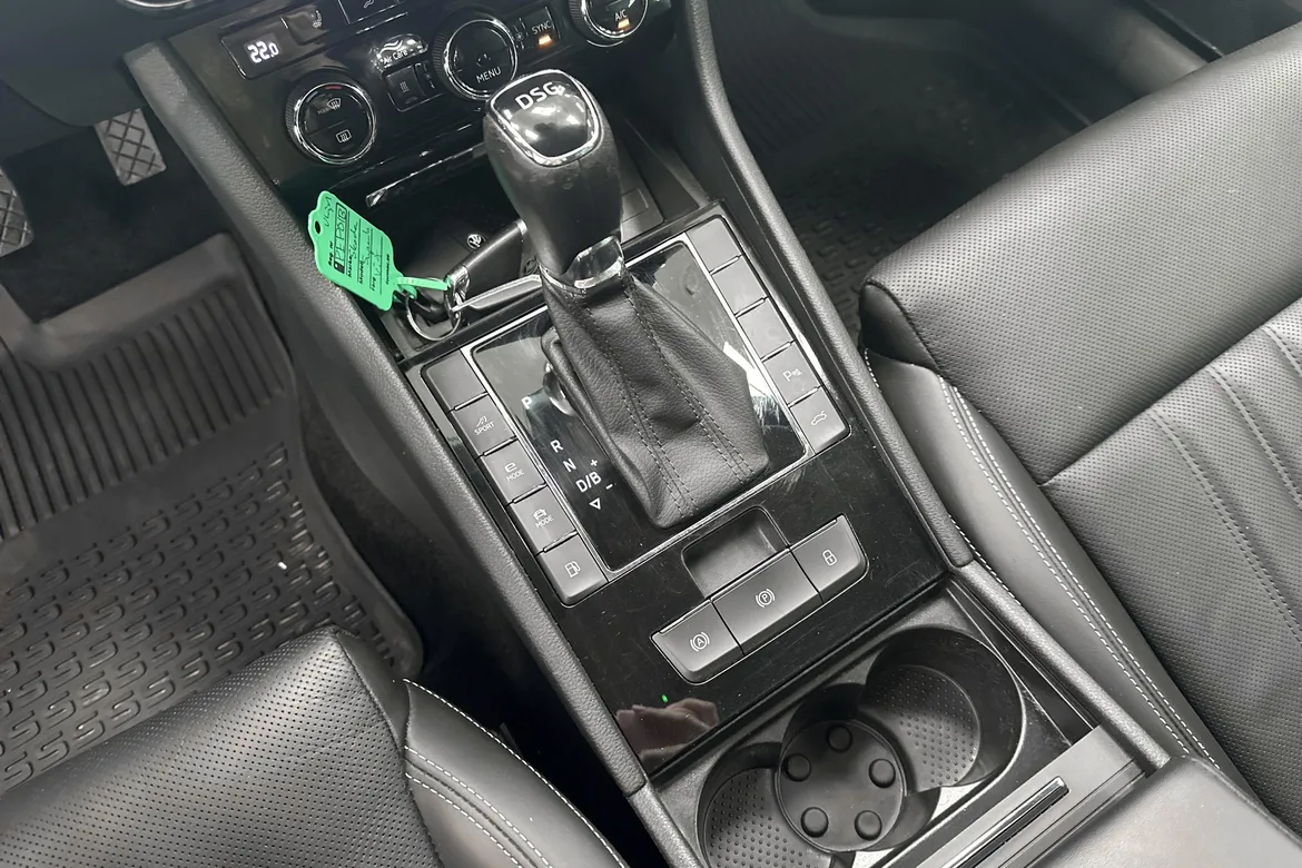 picture of a car