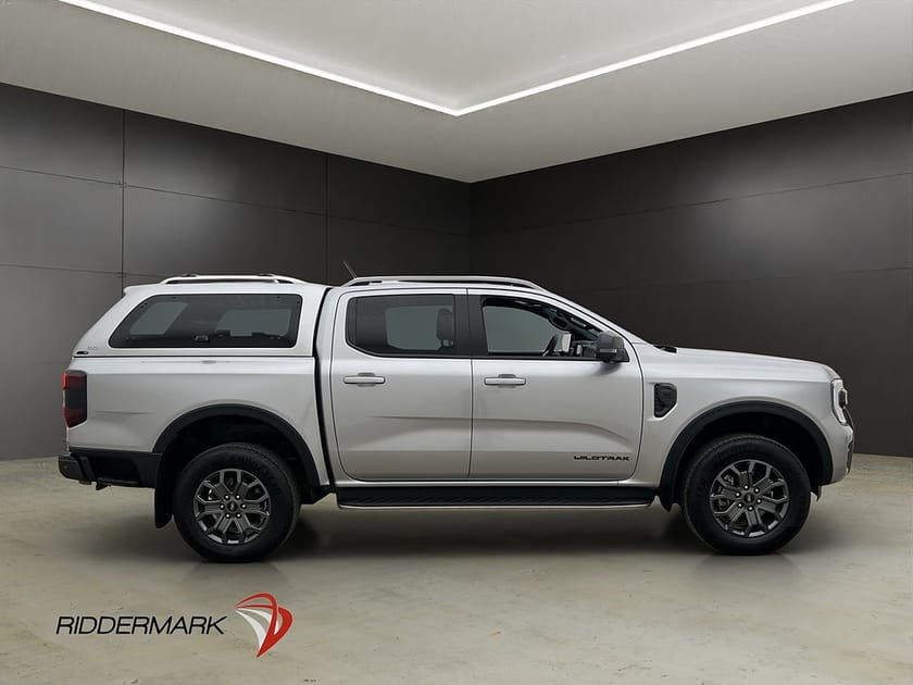 Bild 1 av Ford Ranger Dubbelhytt Wildtrak e-4WD 3.0 240hk Cockpit Värm Drag MOMS