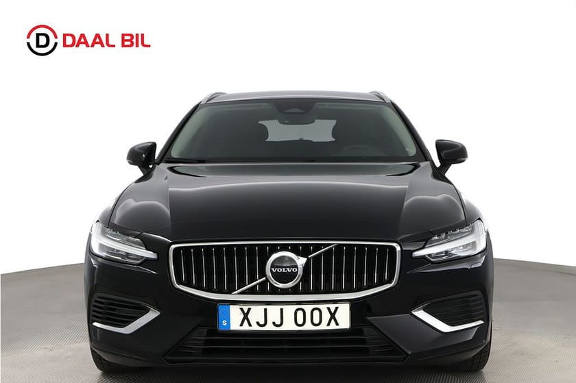Bild 2 av Volvo V60 RECHARGE T6 AWD 350HK CORE BRIGHT B-KAMERA NAVI VÄRMARE