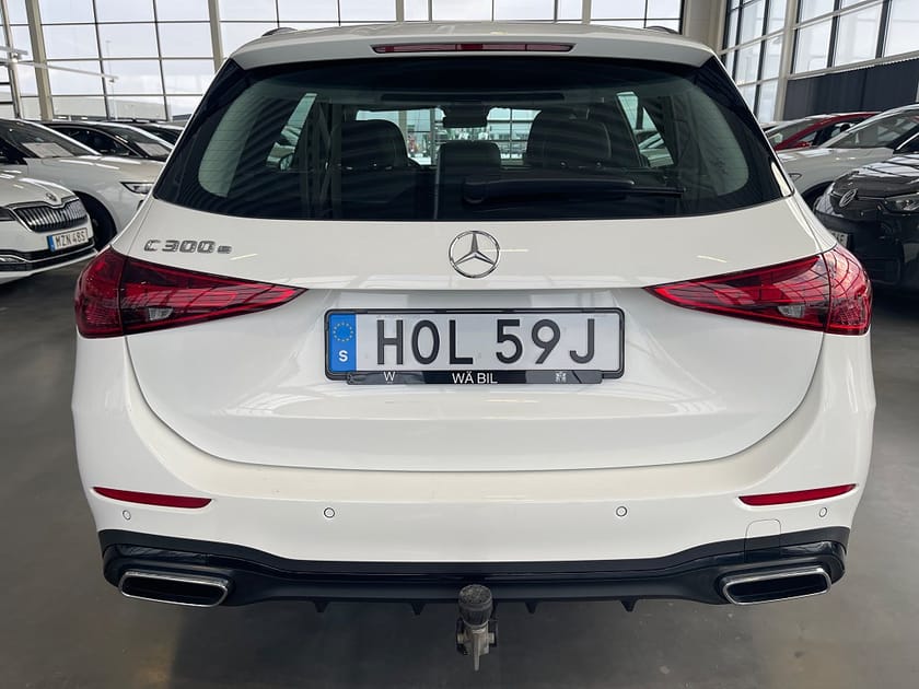 Bild 5 av Mercedes-Benz C 300 T e 300E 9G-T | AMG | Night | Premium | 360