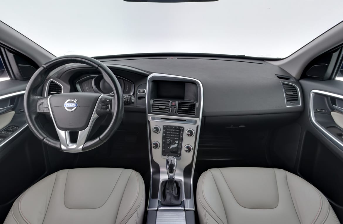 Volvo XC60 2015 - miniatyr 7