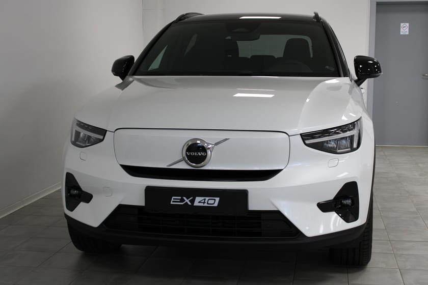 Bild 2 av Volvo EX40 Single Motor Extended Range R Plus Edt