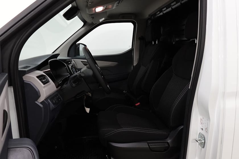 Bild 4 av Maxus e-Deliver 3 50.2 kWh Bluetooth Farthållare Backkamera MOMS