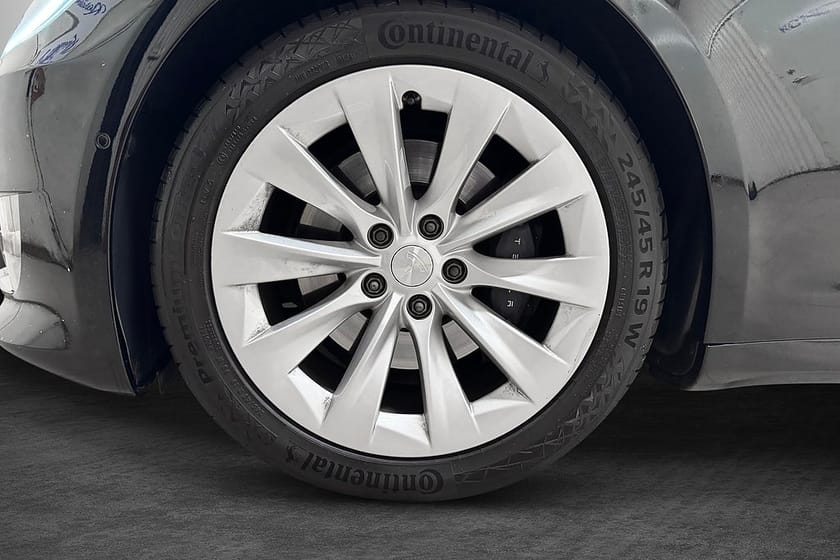 Bild 2 av Tesla Model S 75D AWD Autopilot (333hk) Pano Navi CCS Kamera