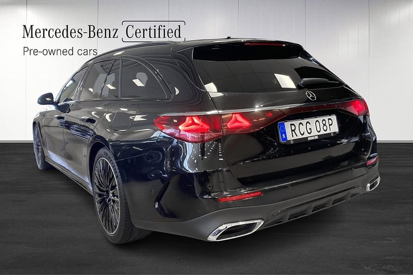 Bild 4 av Mercedes-Benz E 300 d e 4MATIC T de 4M AMG Line | Superscreen | Drag | Burmester