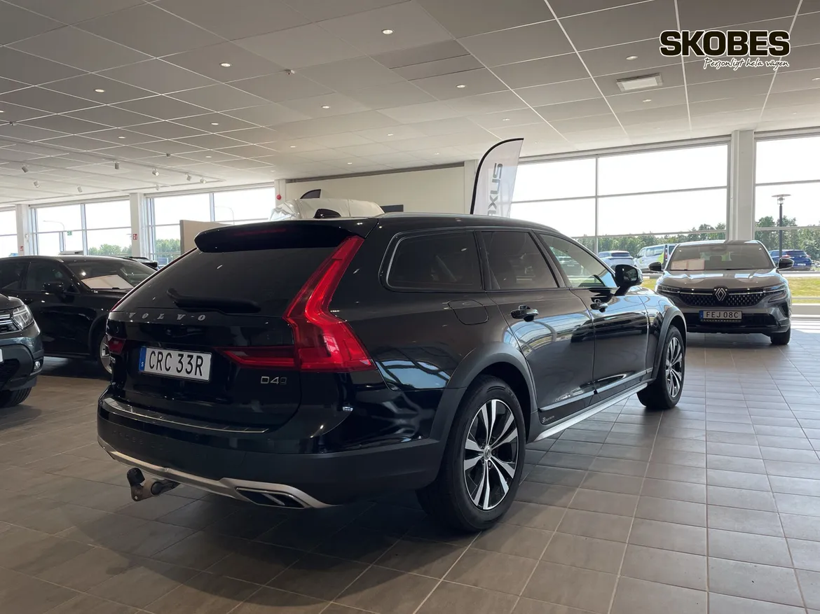 Volvo V90 Cross Country