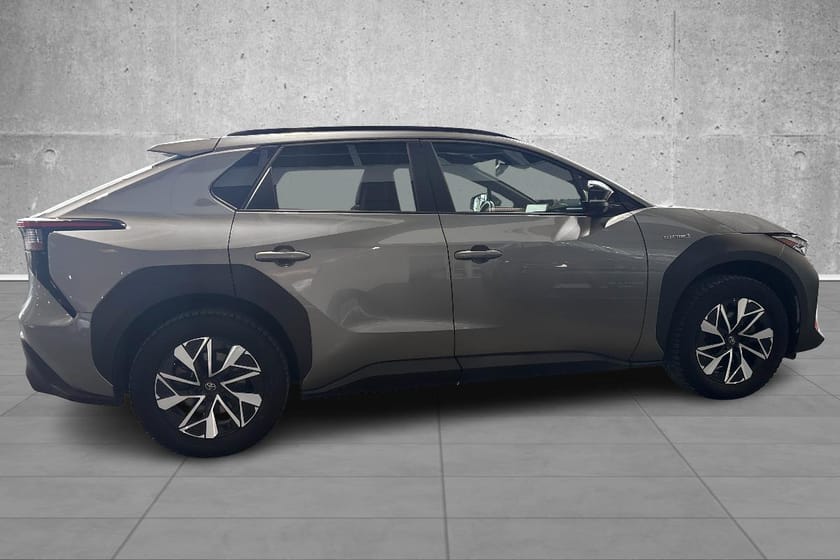 Bilde 5 av Toyota bZ4X Active tech, komplett servicehistorikk