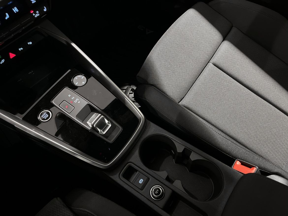 Audi A3 2023 - miniatyr 18