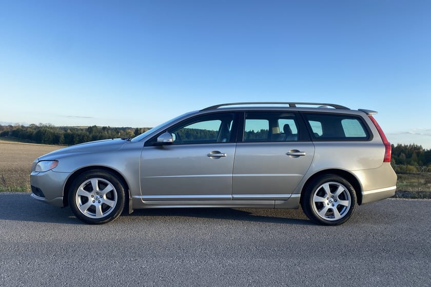Bild 2 av Volvo V70 2.5T | Ny Serv | Ny Kamrem | Drag