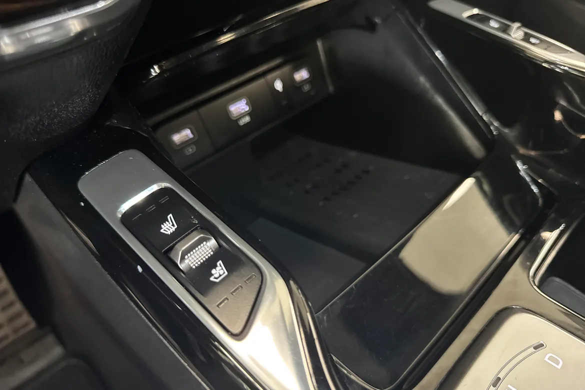 picture of a car