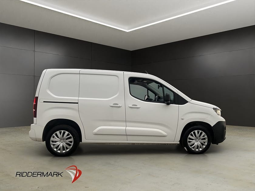 Bild 2 av Peugeot Partner Utökad Last 1.5HDi 130hk Värm Dragkrok B-Kamera CARPLAY