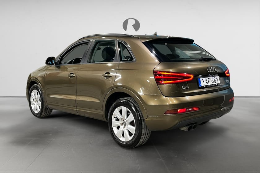 Bild 5 av Audi Q3 2.0 TFSI 211 HK AUT COMFORT Q NAVI M&K PDC 10000MIL 17"