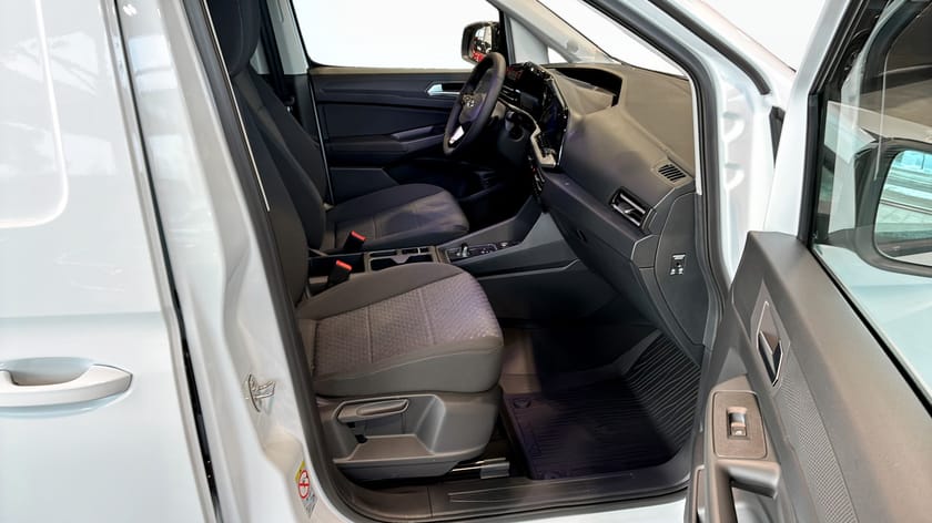 Bild 3 av Ford Grand Transit Connect Limited L2 1.5 PHEV 150hk DEMO